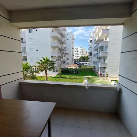 2 Bedrooms Qerret Apartment