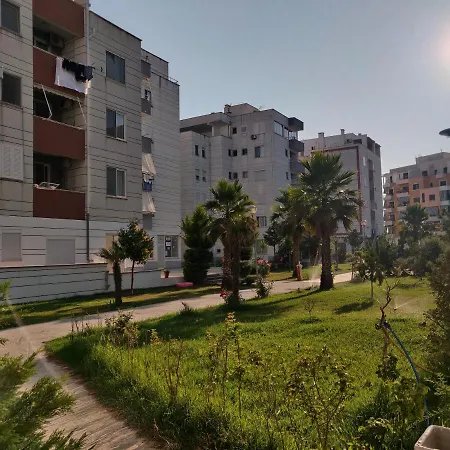 Apartment 2 Bedrooms Qerret